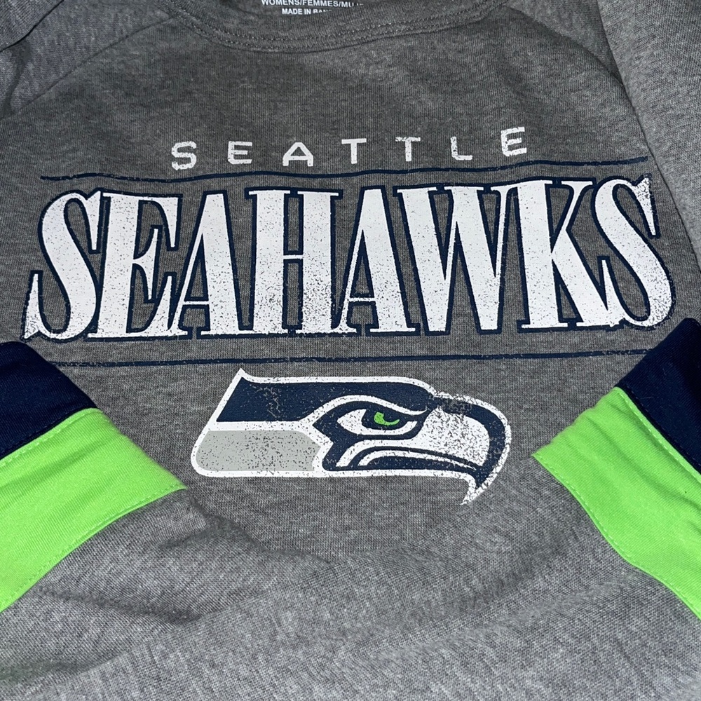 NFL Women’s Seahawk Sweatshirt - Picture 8 of 8